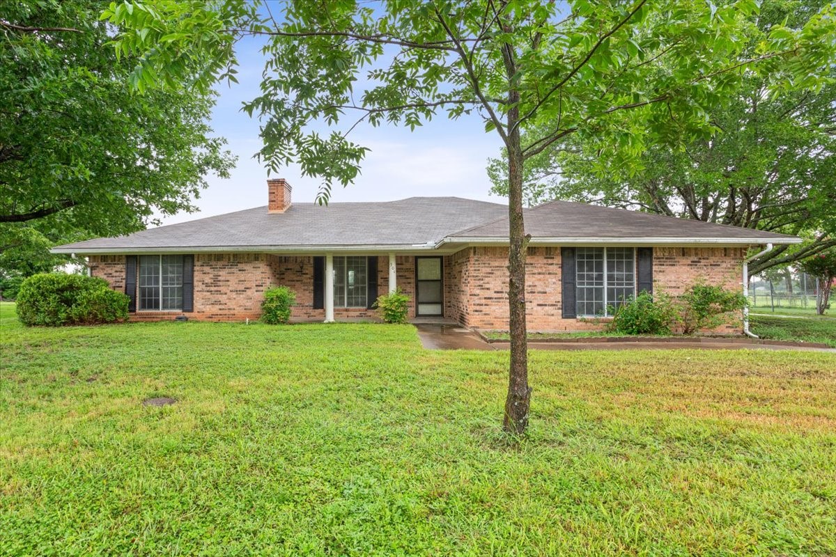 504 N Emerson Street Mart TX 76664