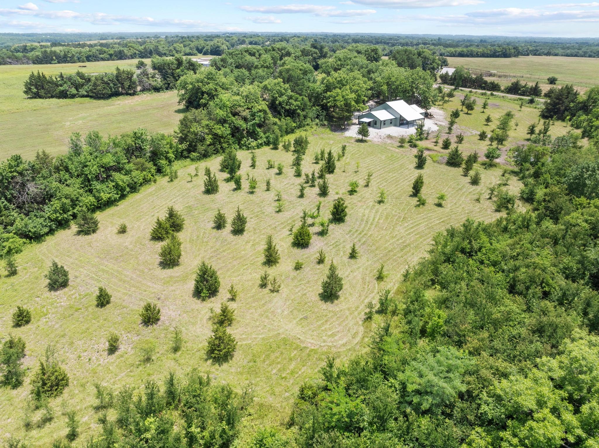 516 County Road 27450 Honey Grove TX 75446