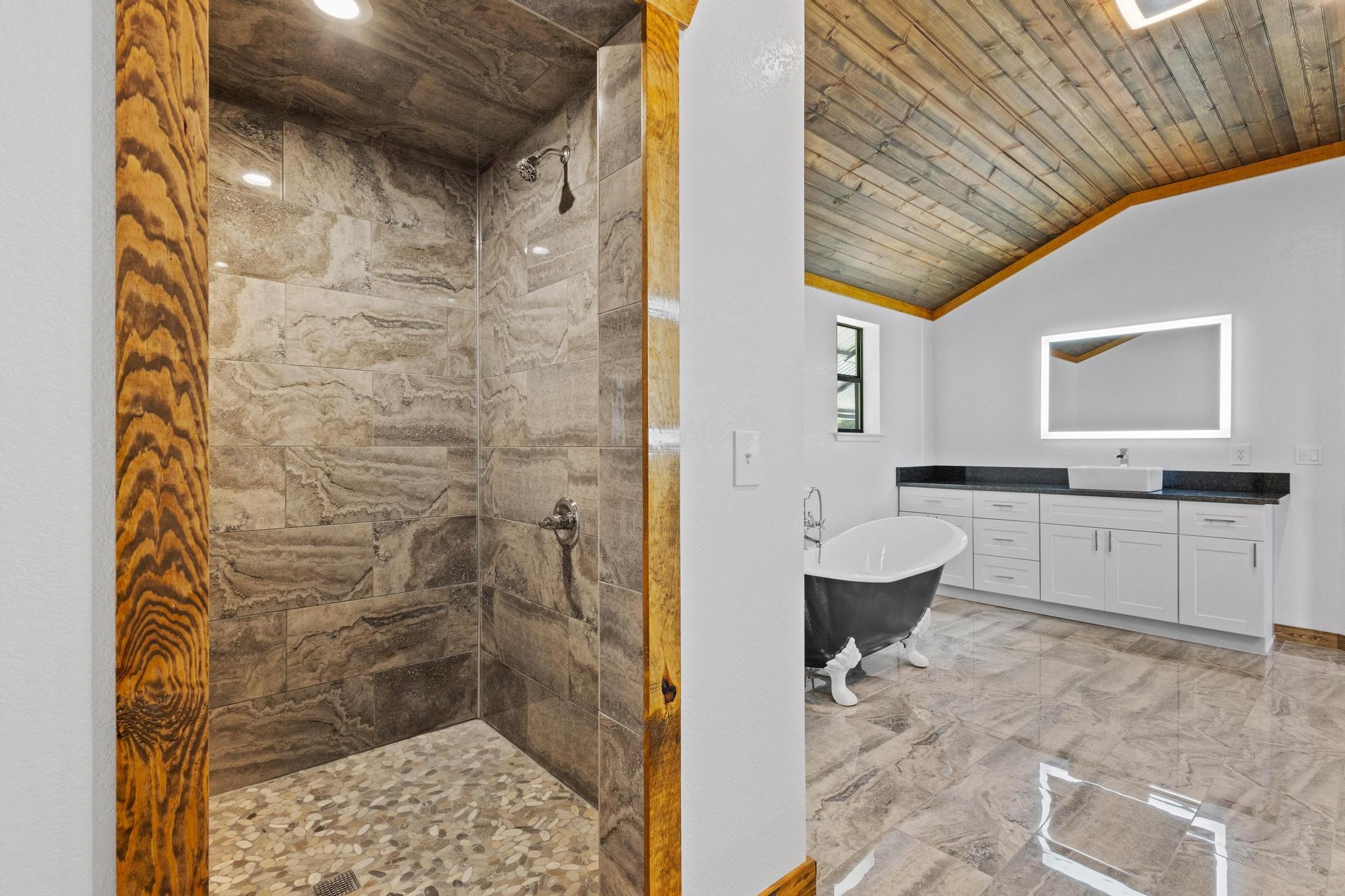 516 County Road 27450 Honey Grove TX 75446