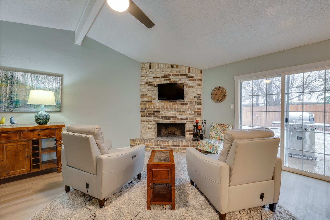 4204 Woodhill Drive Arlington TX 76016