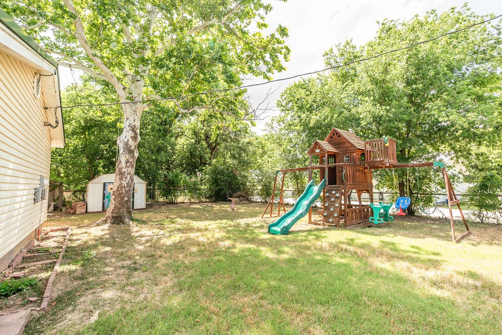 509 E Cedar Street Nocona TX 76255