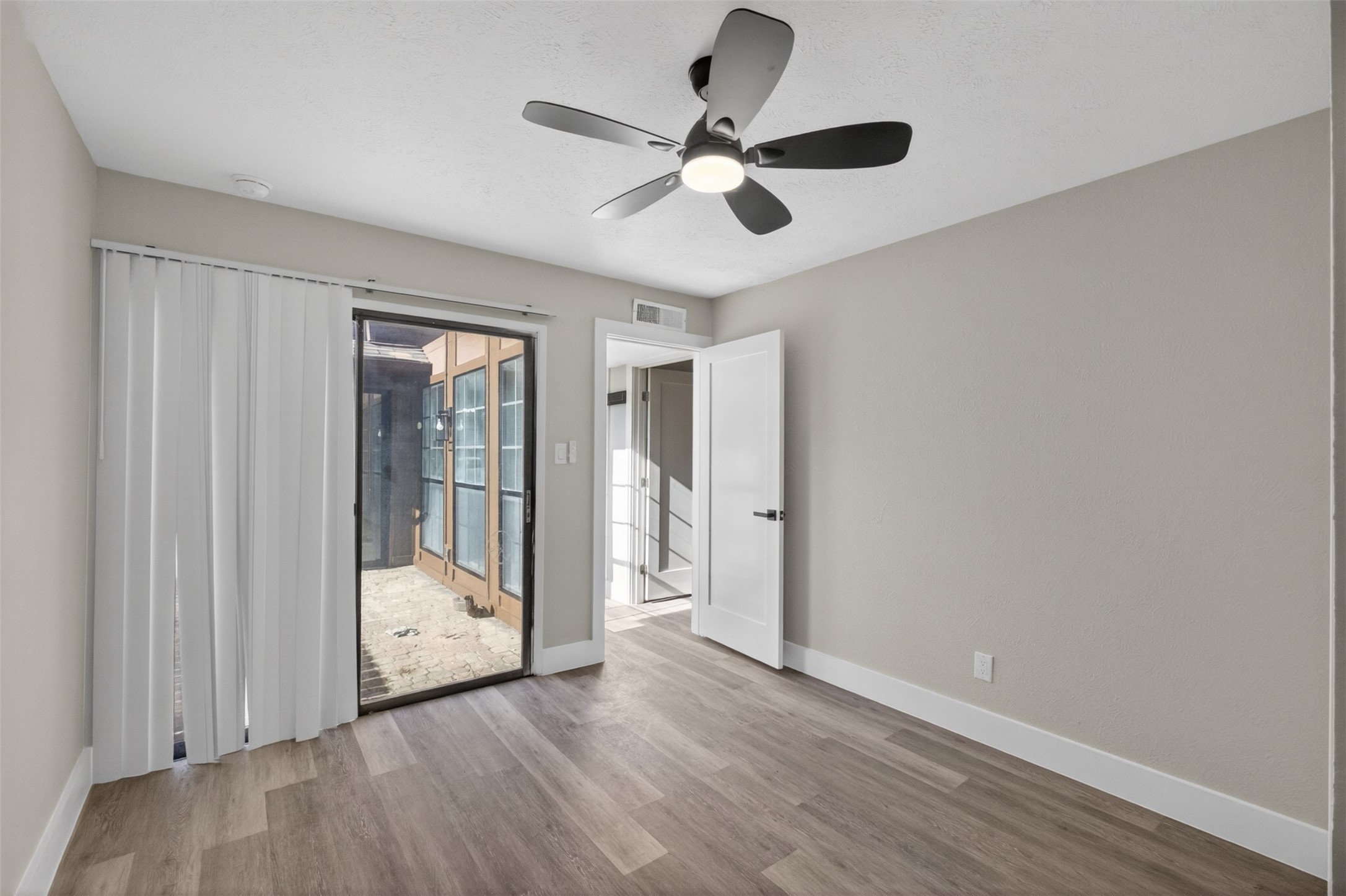 6038 Dooley Drive The Colony TX 75056