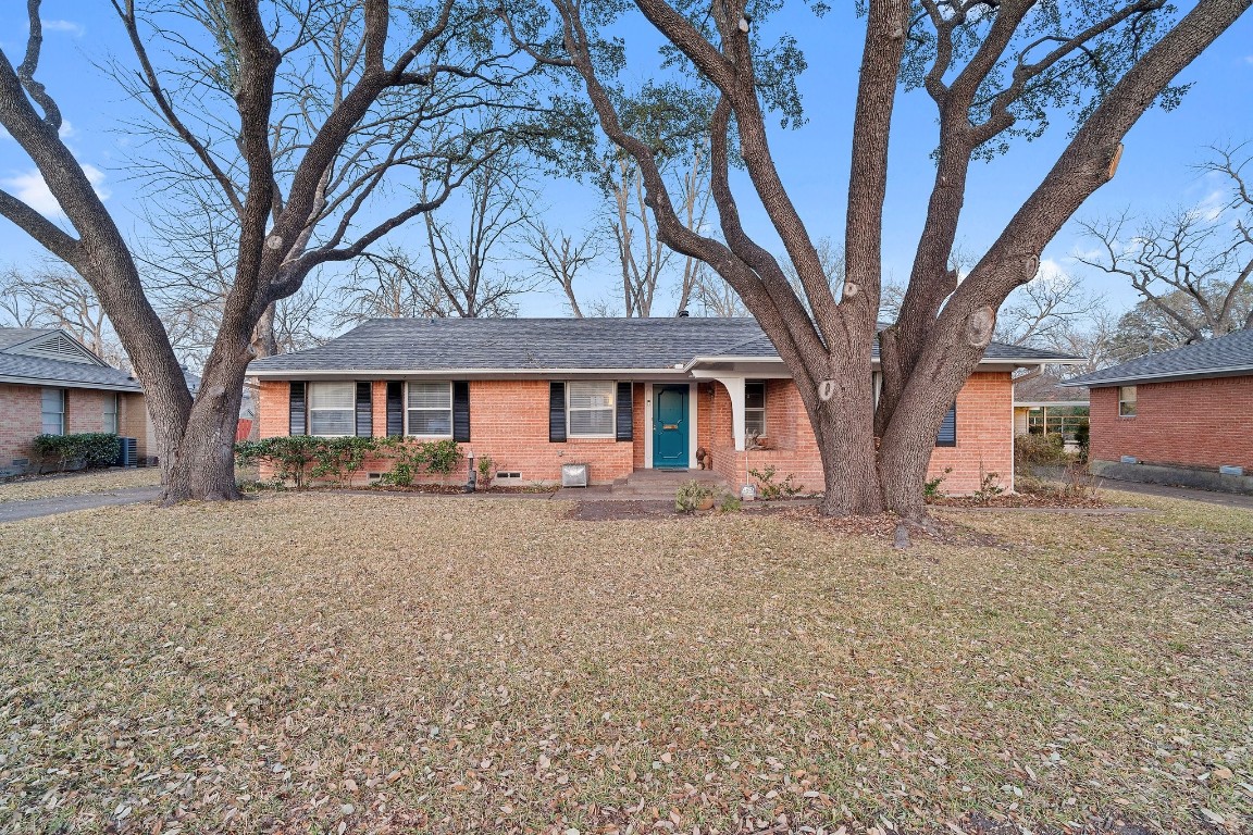 2702 Fairfax Drive Garland TX 75041