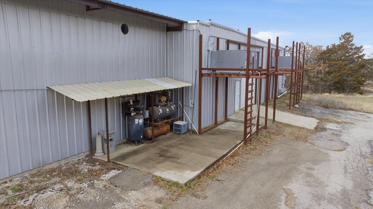 1341 Hildreth Pool Road Bowie TX 76230