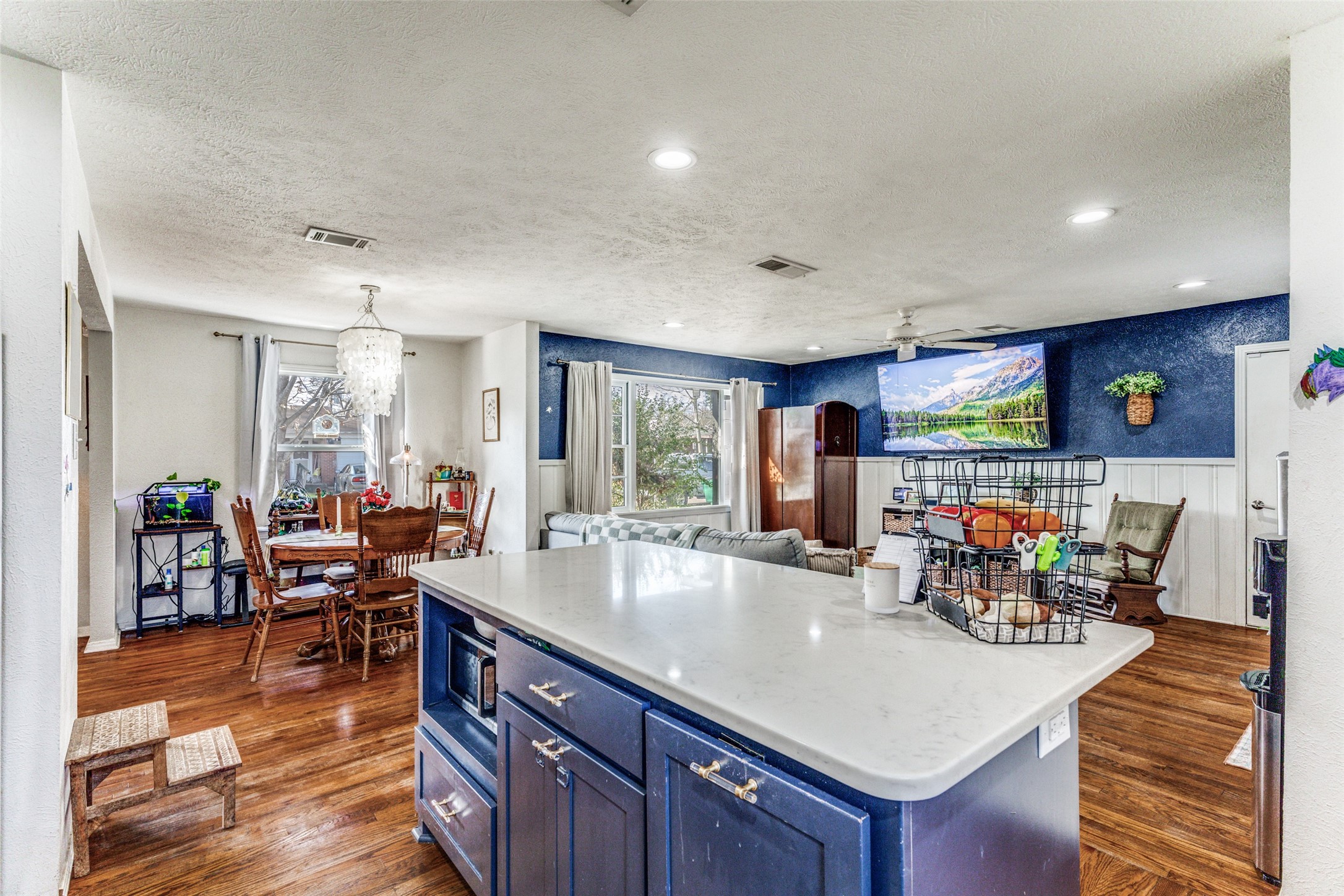5716 Tracyne Drive Westworth Village TX 76114