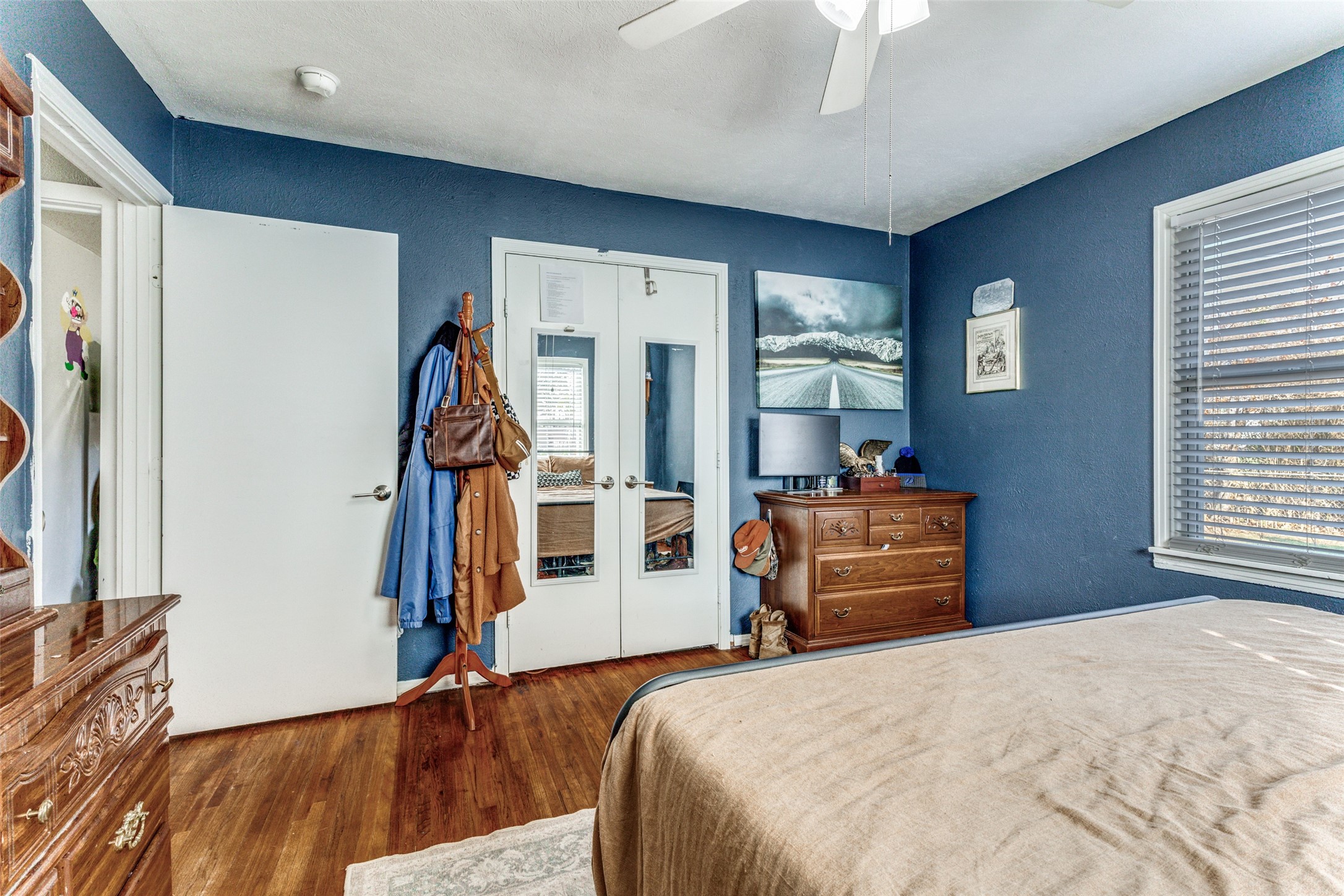 5716 Tracyne Drive Westworth Village TX 76114