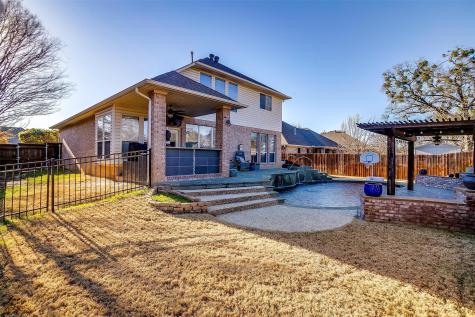 833 Huebner Way Burleson TX 76028