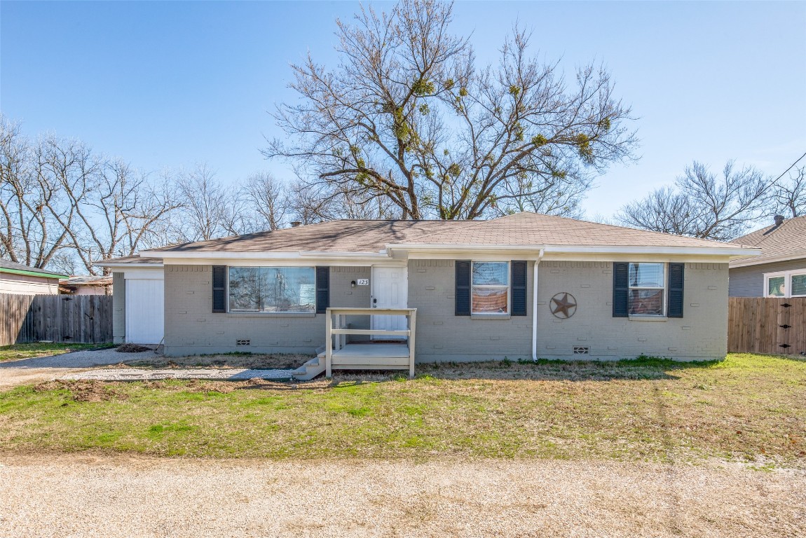 123 N Church Street Pilot Point TX 76258