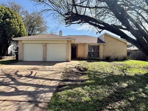 113 Suttonwood Drive Fort Worth TX 76108
