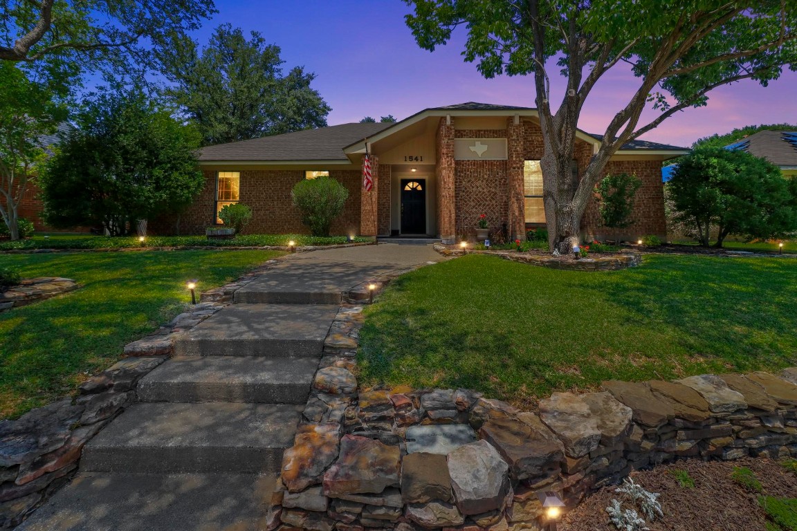 1541 N Valley Parkway Lewisville TX 75077