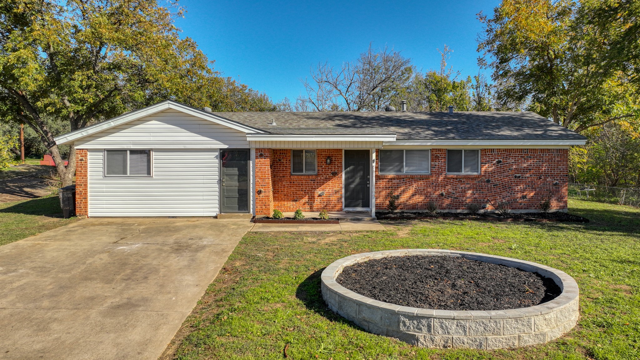 310 Hogle Street Weatherford TX 76086