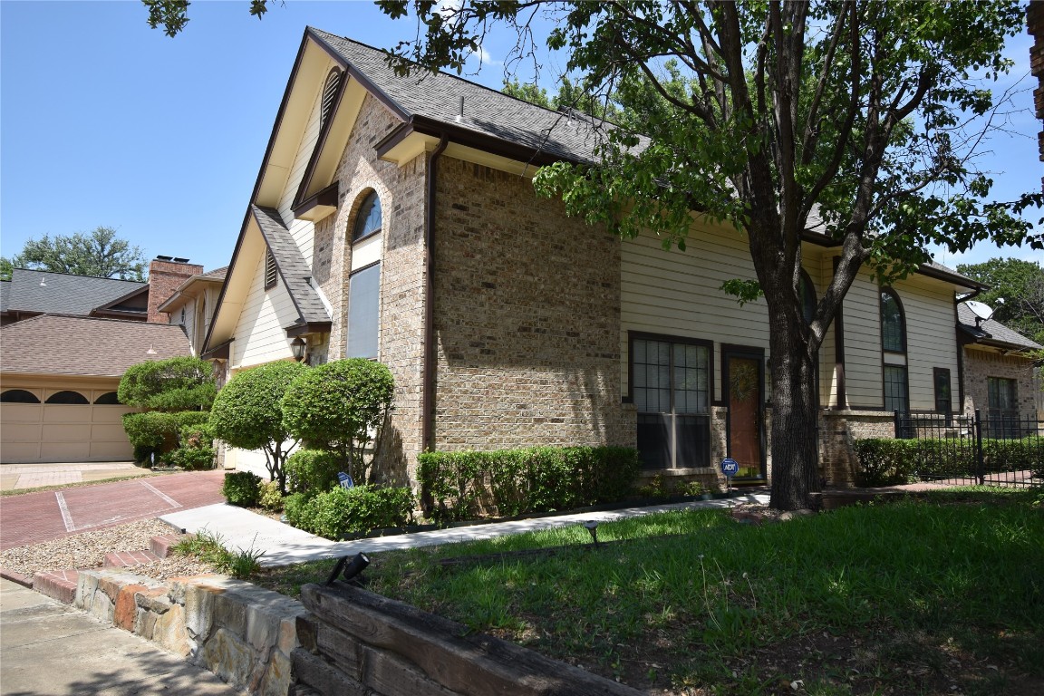3016 Matterhorn Drive Bedford TX 76021