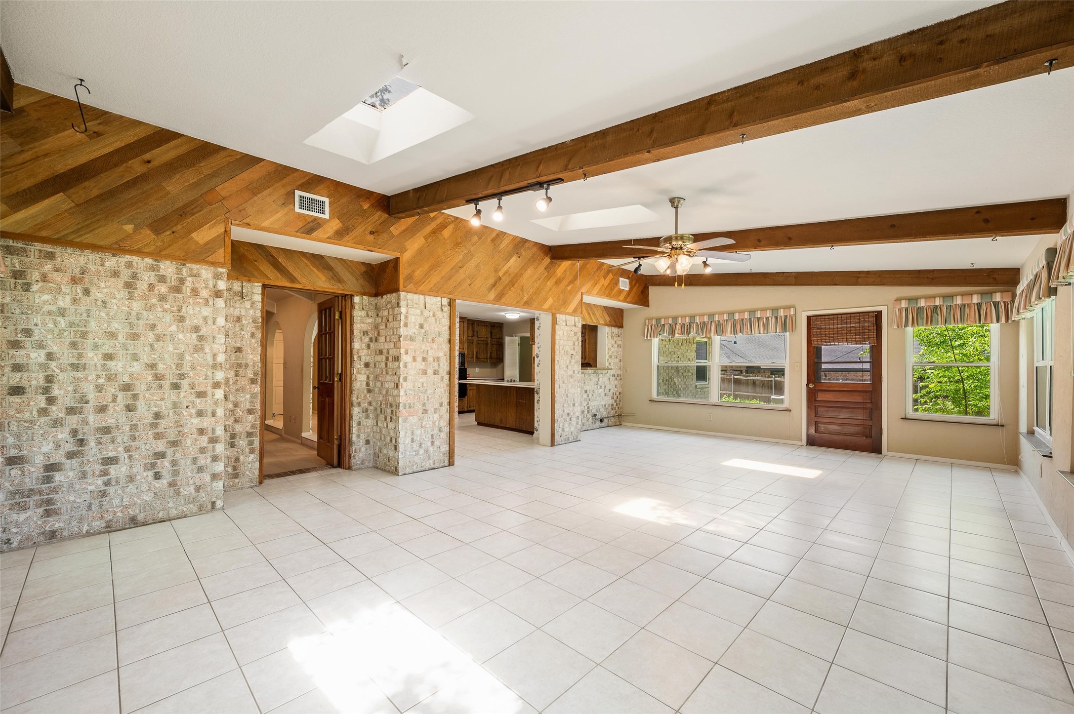 104 W Oak Valley Drive Colleyville TX 76034