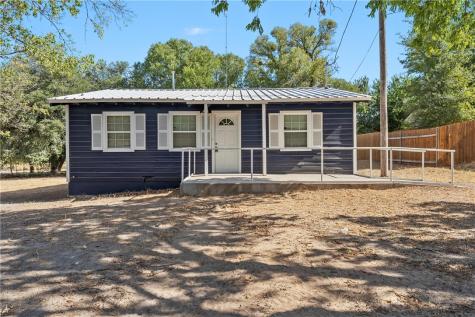 1303 Mill Street Gatesville TX 76528