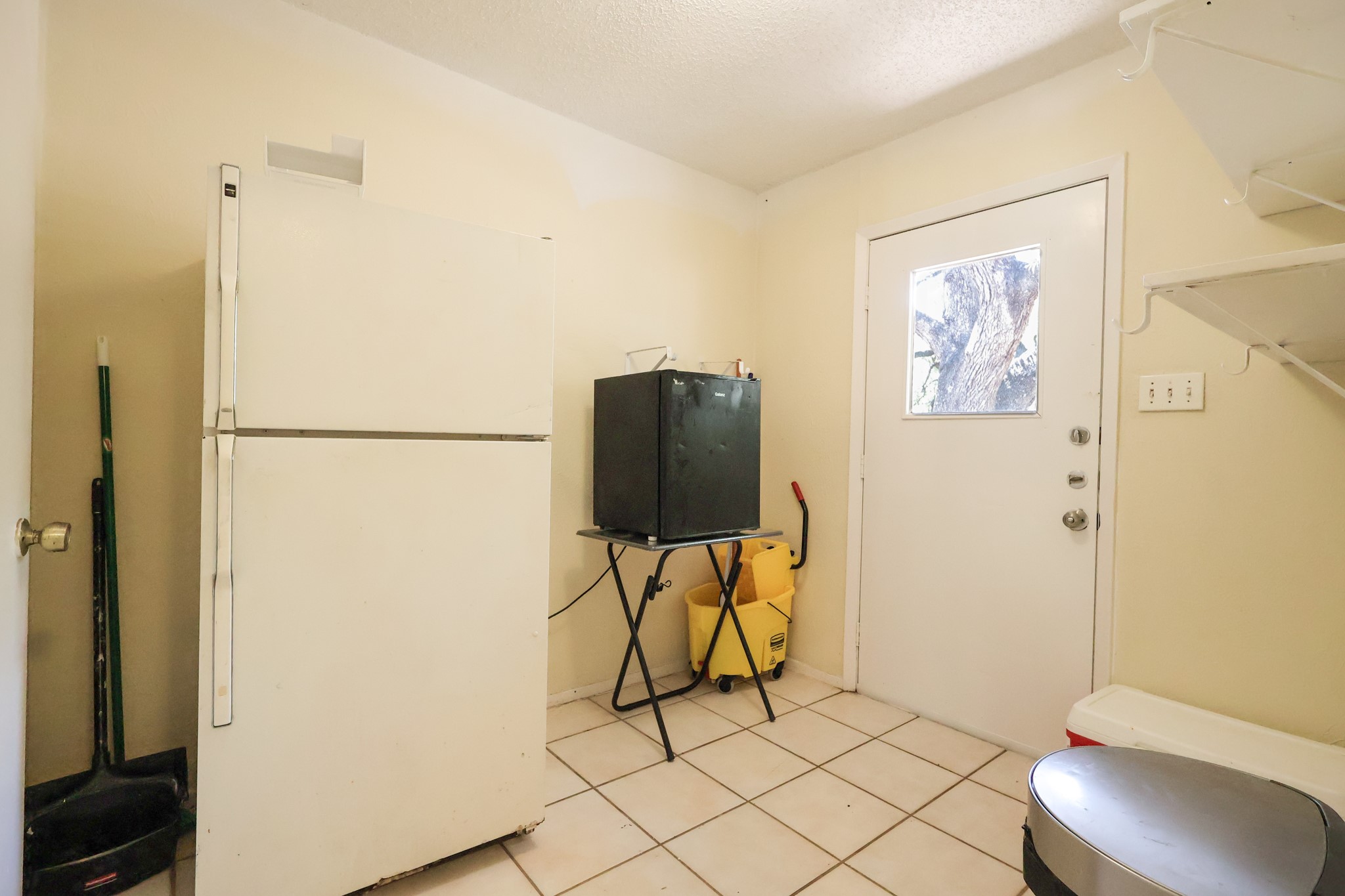 1203 E Apache Trail Granbury TX 76048
