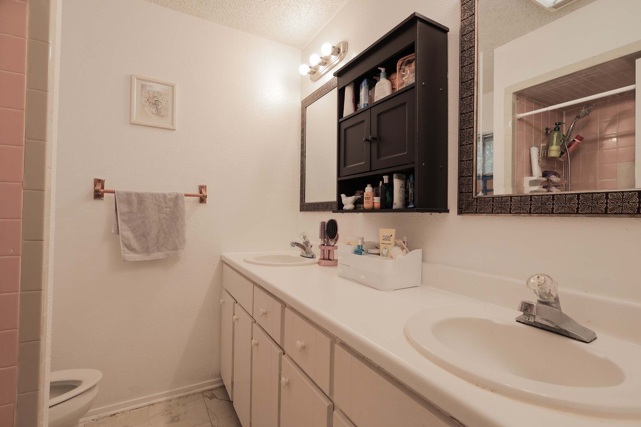 1203 E Apache Trail Granbury TX 76048