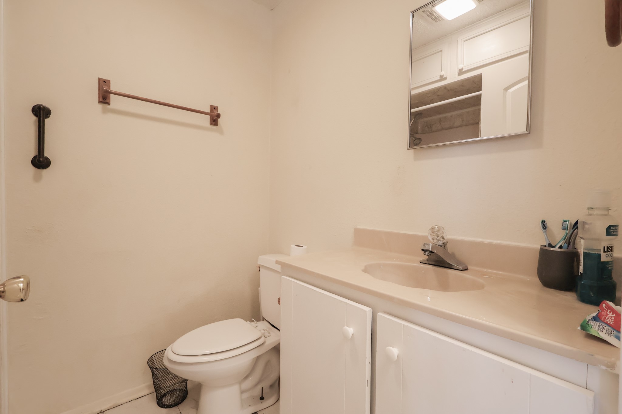 1203 E Apache Trail Granbury TX 76048