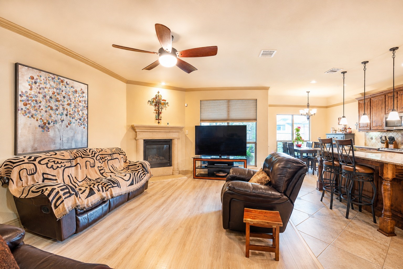 107 Manor Lane Waxahachie TX 75165