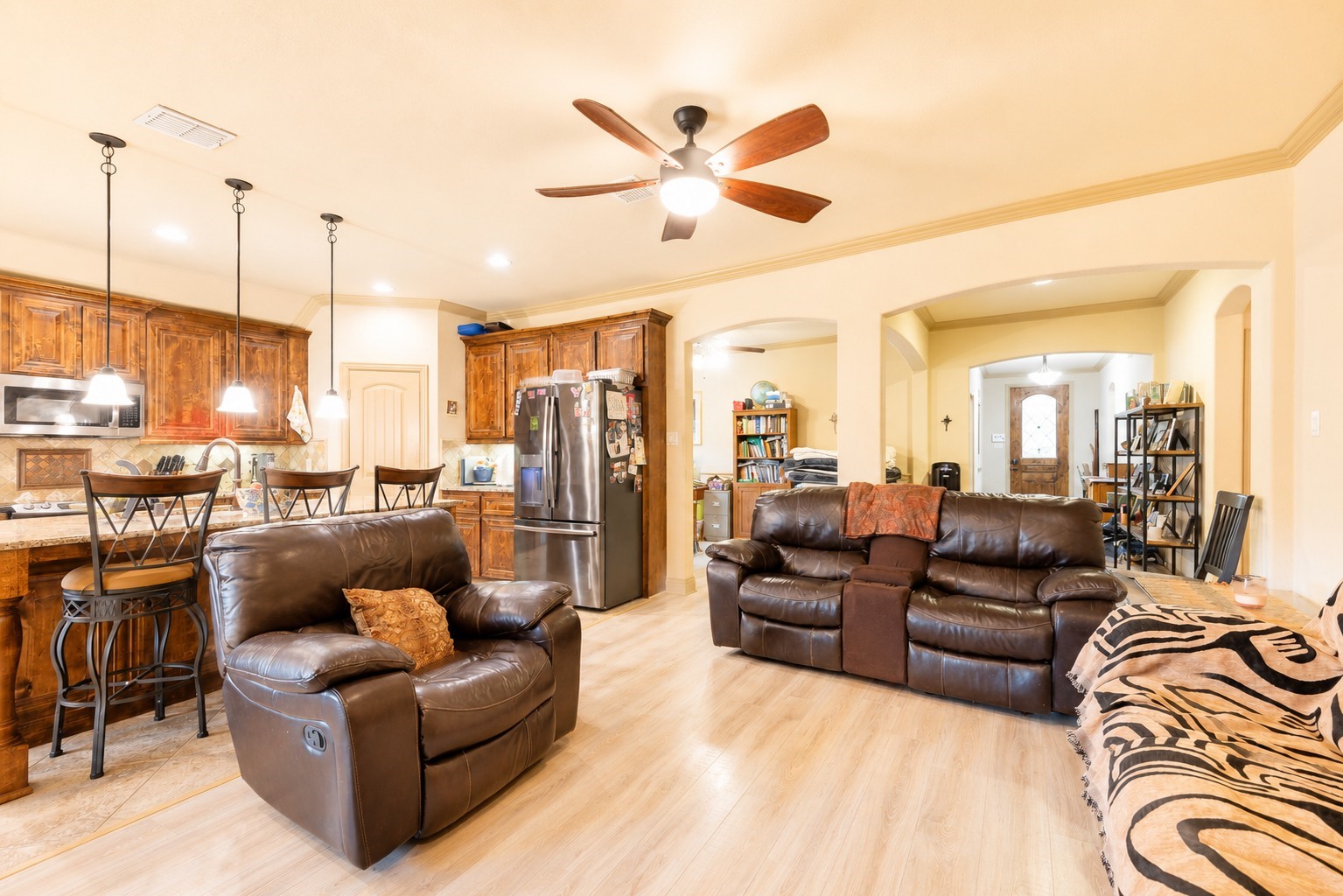 107 Manor Lane Waxahachie TX 75165