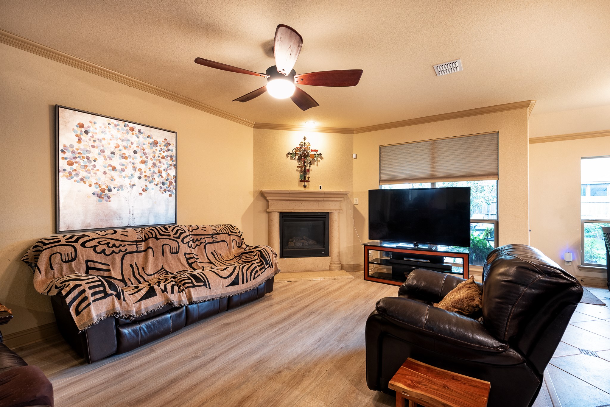 107 Manor Lane Waxahachie TX 75165