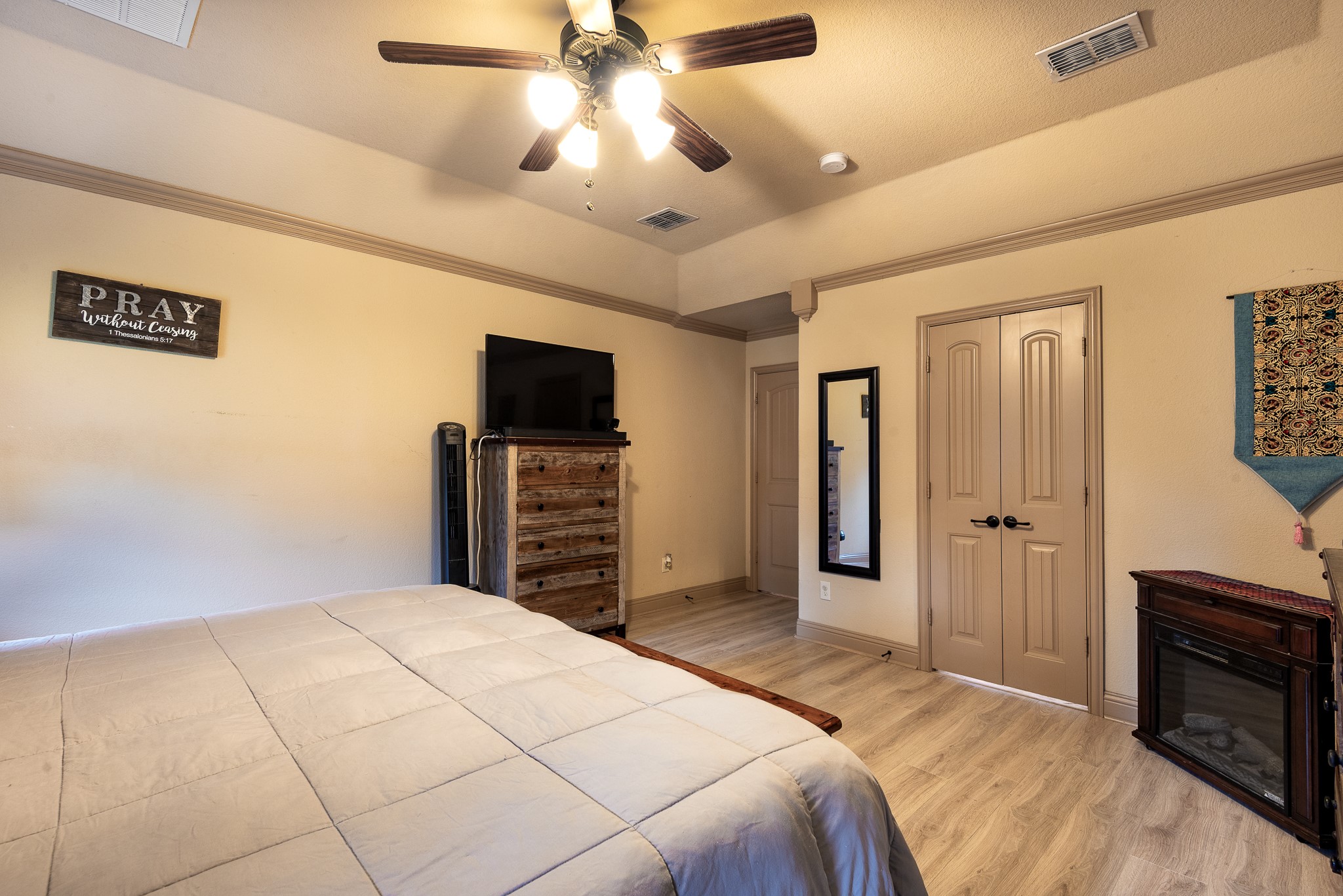 107 Manor Lane Waxahachie TX 75165