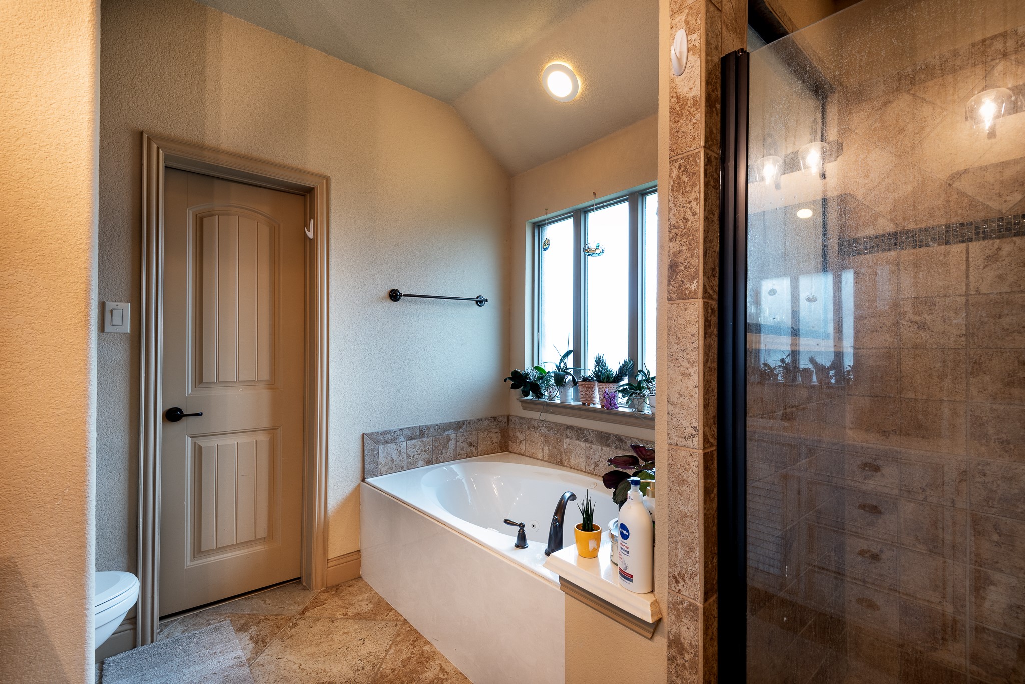 107 Manor Lane Waxahachie TX 75165