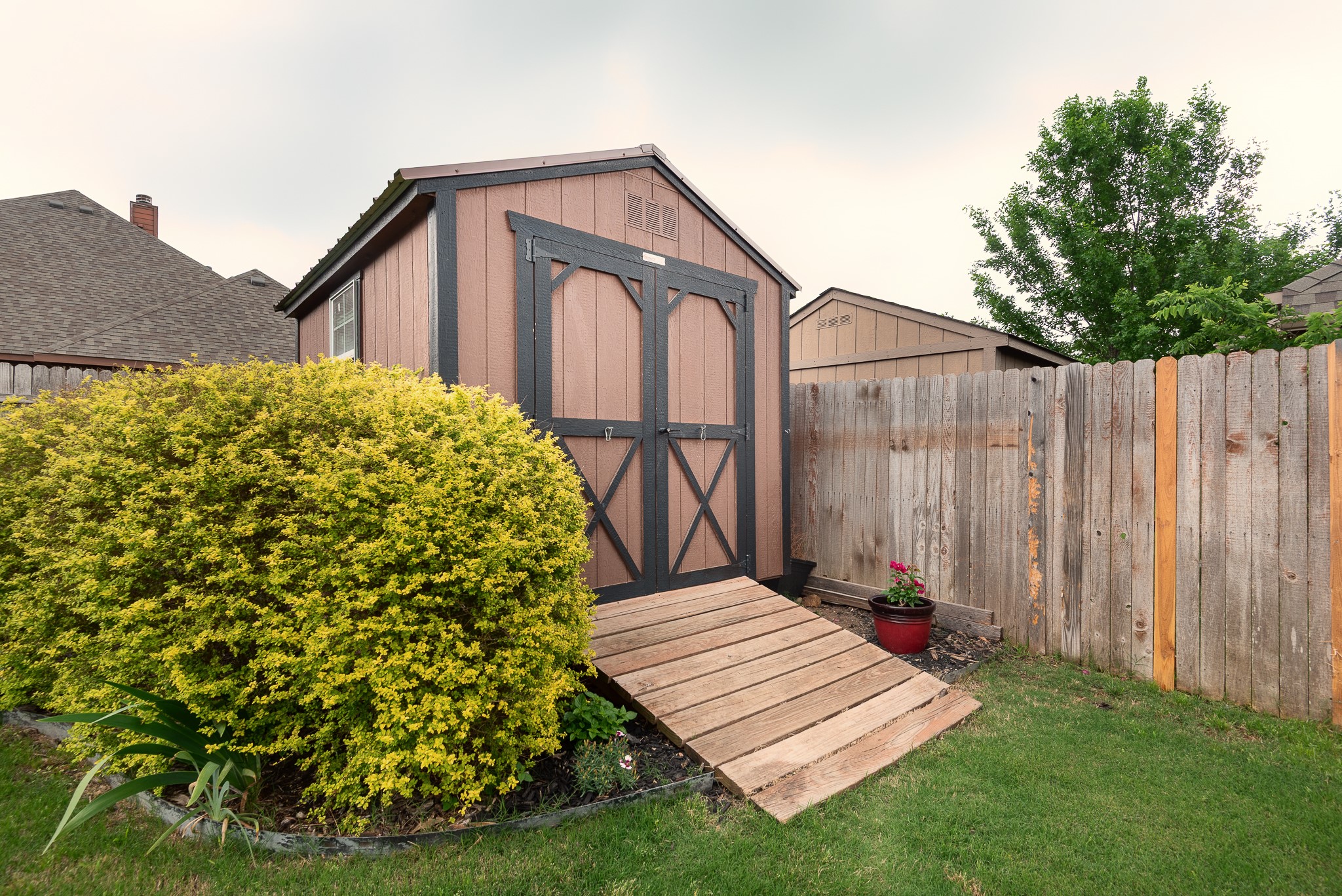107 Manor Lane Waxahachie TX 75165