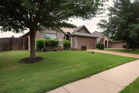 107 Manor Lane Waxahachie TX 75165