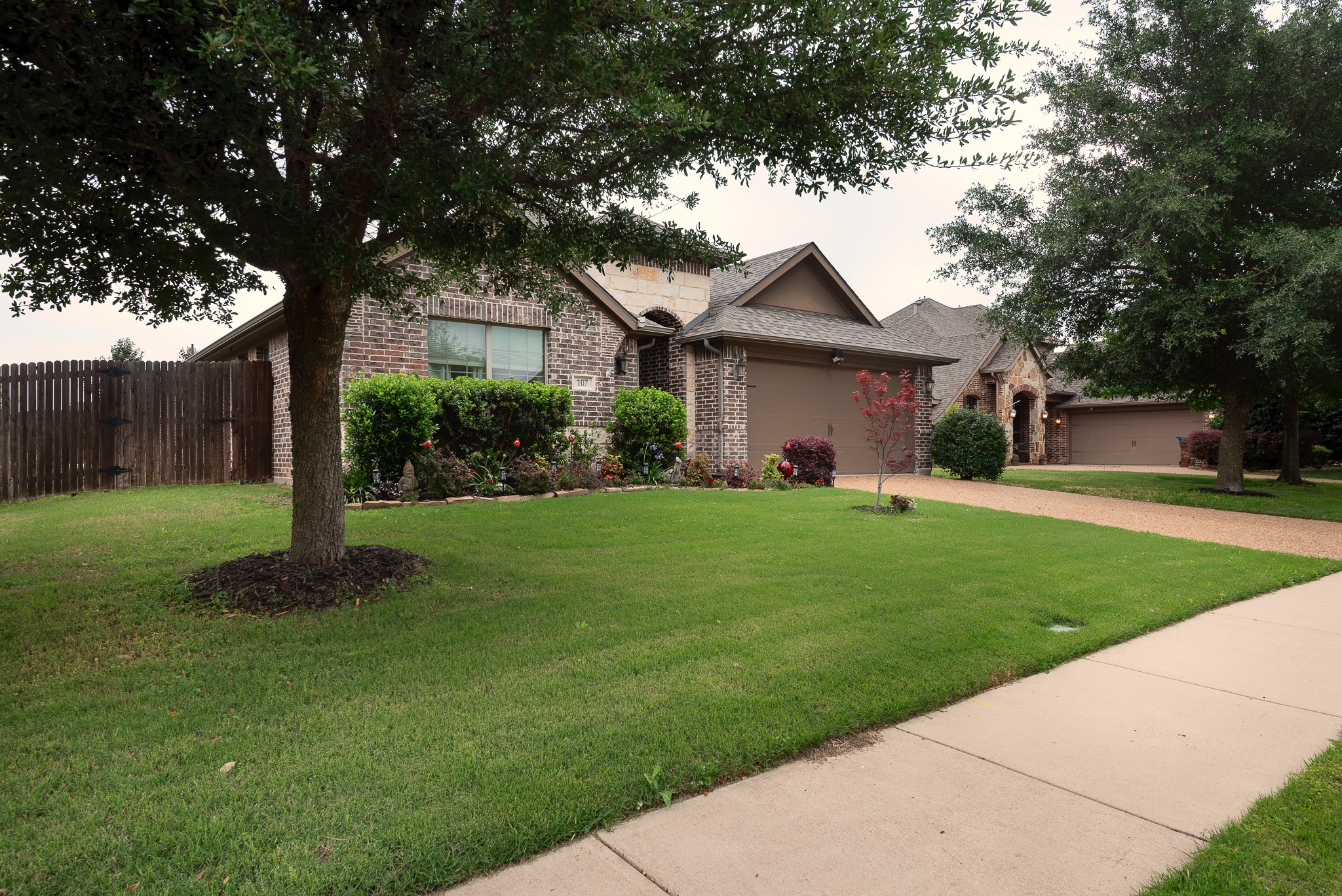 107 Manor Lane Waxahachie TX 75165