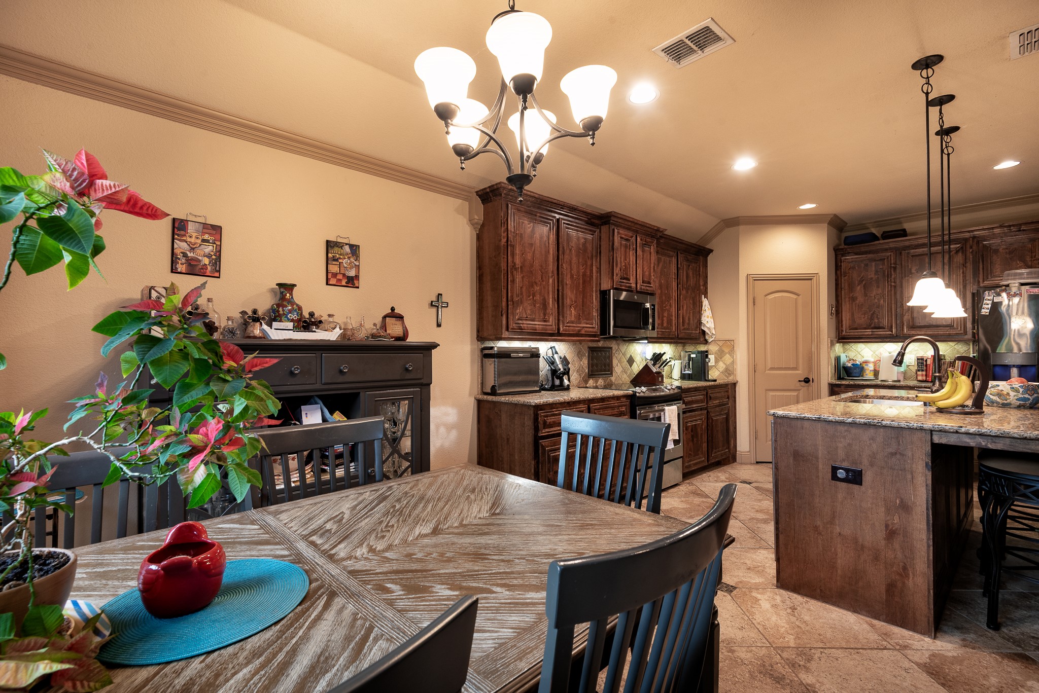 107 Manor Lane Waxahachie TX 75165