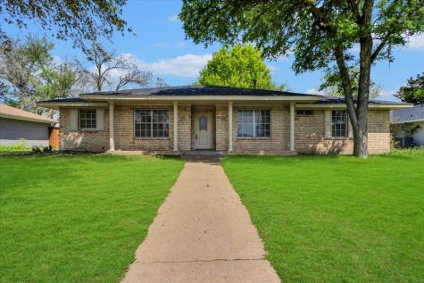 605 Bayberry Lane Desoto TX 75115
