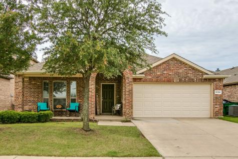 8732 Whirlwind Trail Aubrey TX 76227
