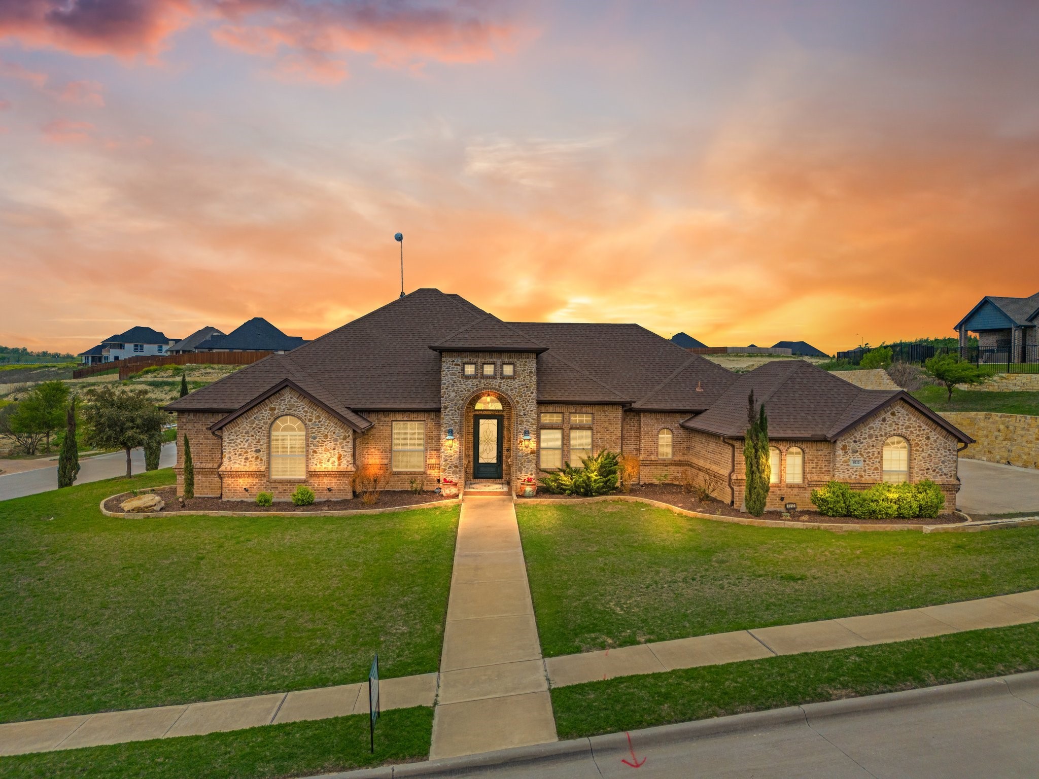 8212 Indian Hills Court Benbrook TX 76126