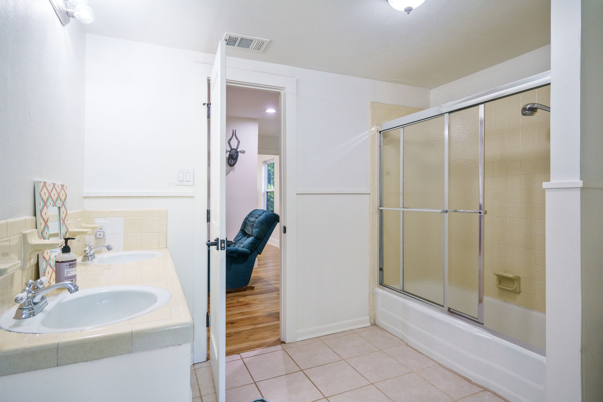 501 Thompson Drive Richardson TX 75080