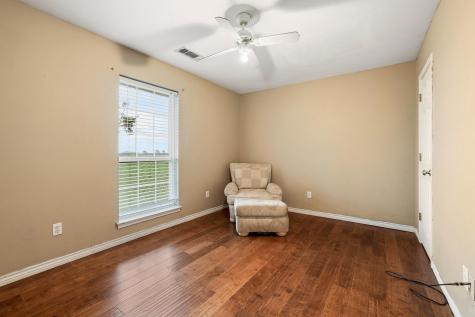 386 Scoggins Road Tioga TX 76271