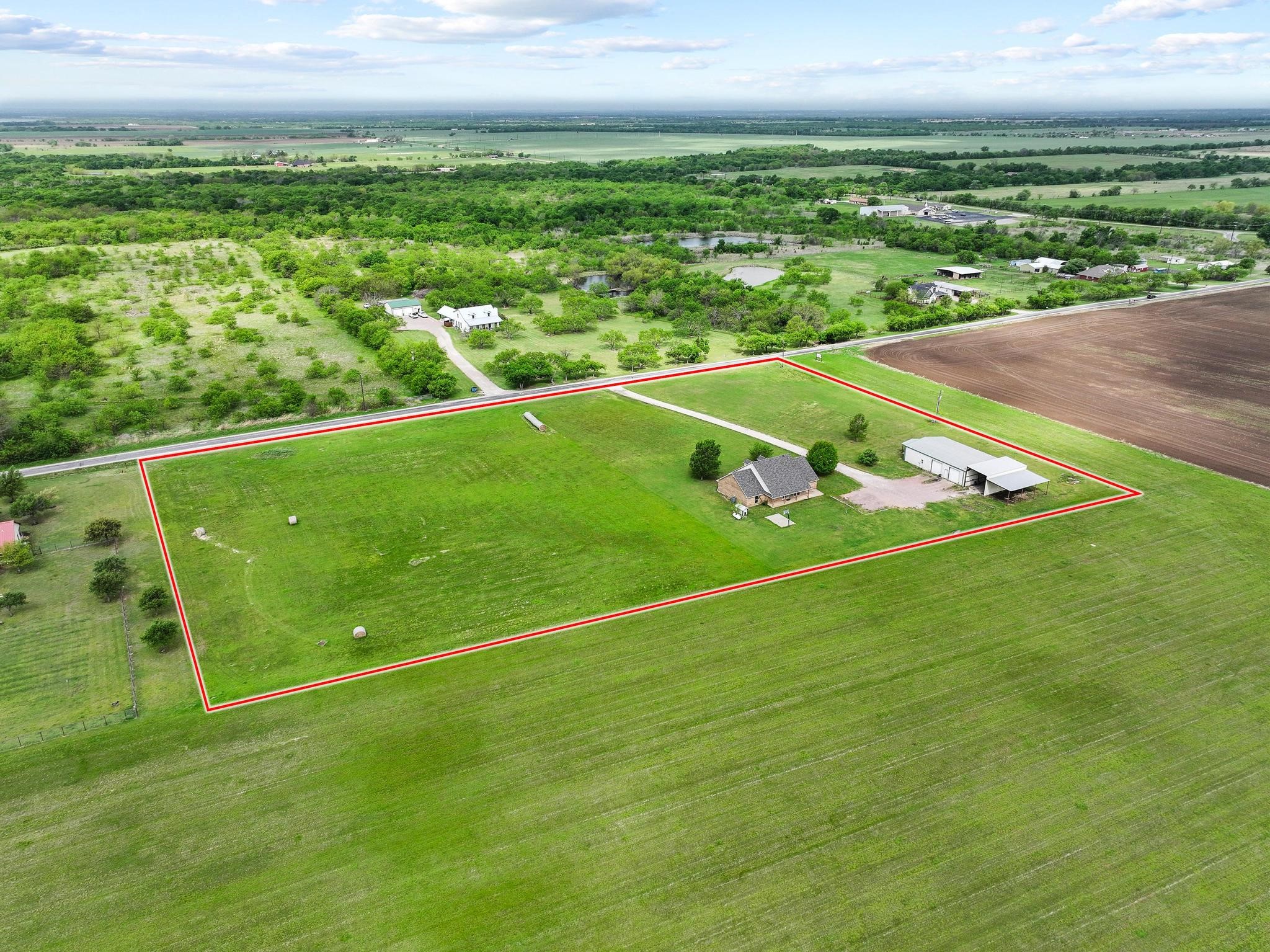 386 Scoggins Road Tioga TX 76271