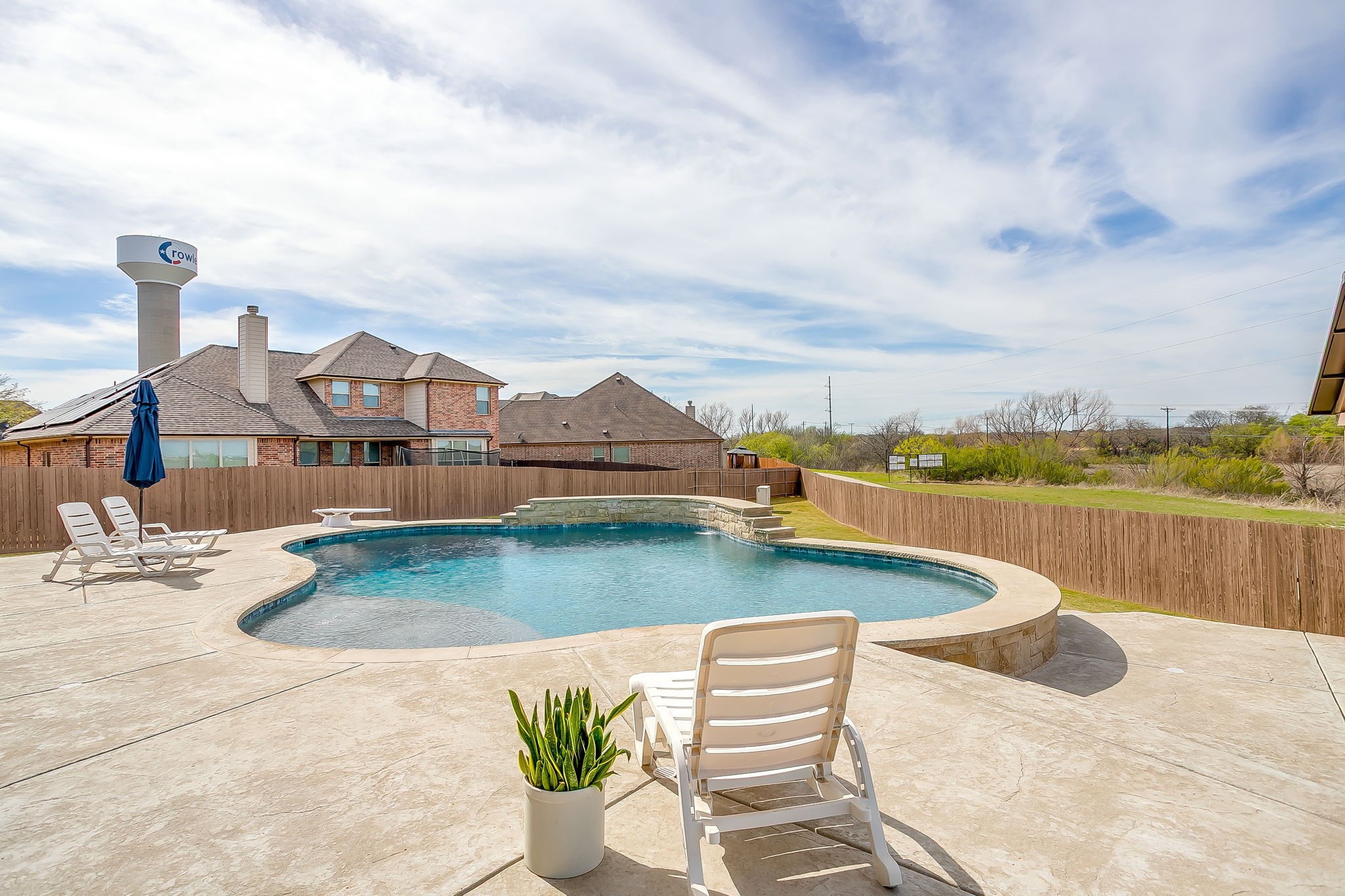 100 Sendero Oak Drive Crowley TX 76036