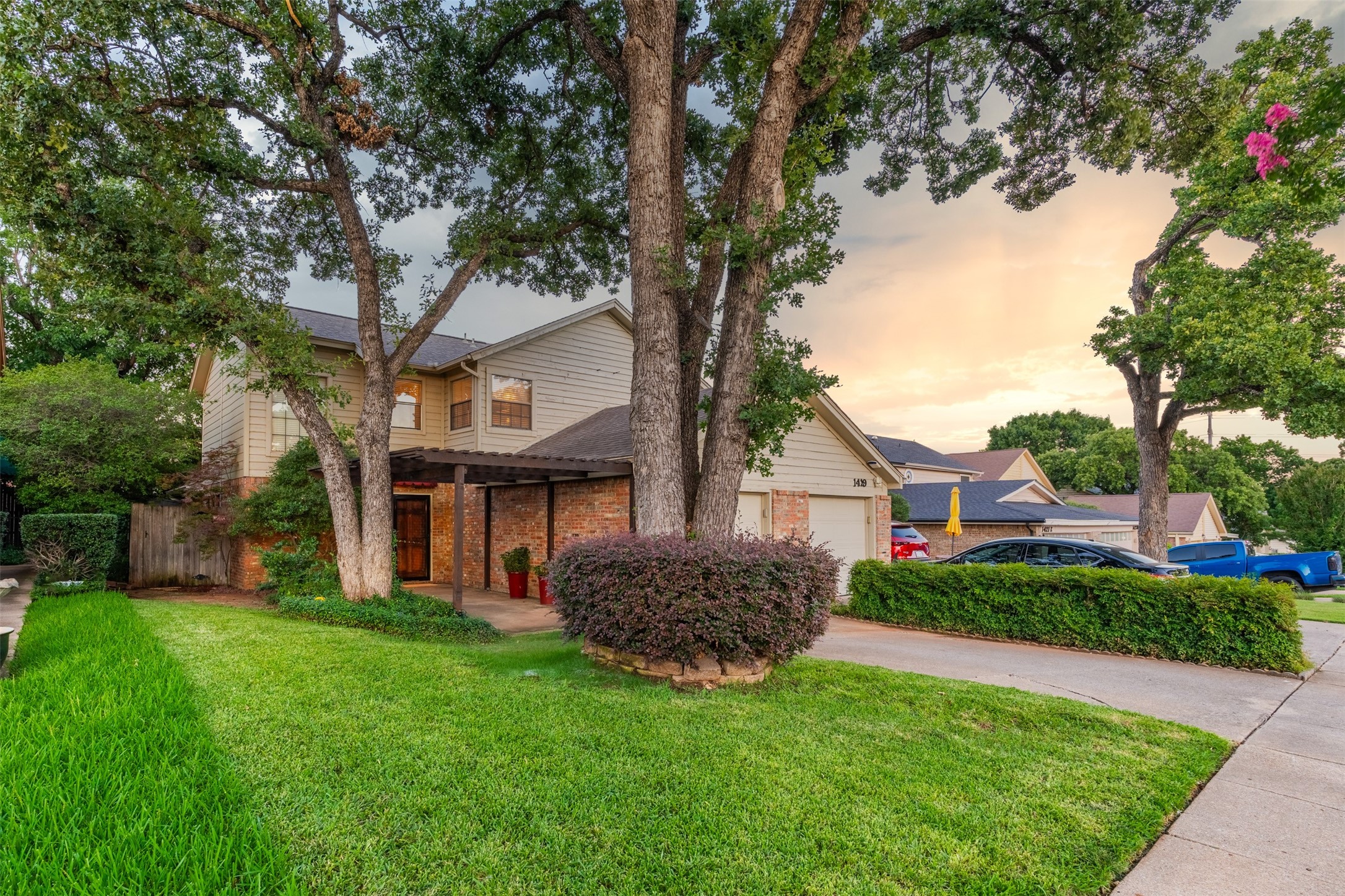 1417 Palmnold Circle E Fort Worth TX 76120