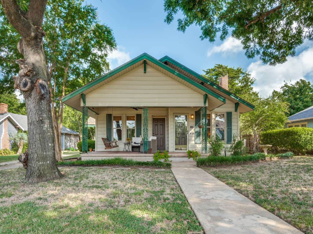 1107 E Marvin Avenue Waxahachie TX 75165