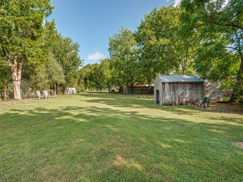 1107 E Marvin Avenue Waxahachie TX 75165