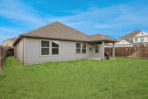 5557 Castle Peak Bend Fort Worth TX 76126