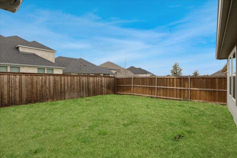 5557 Castle Peak Bend Fort Worth TX 76126