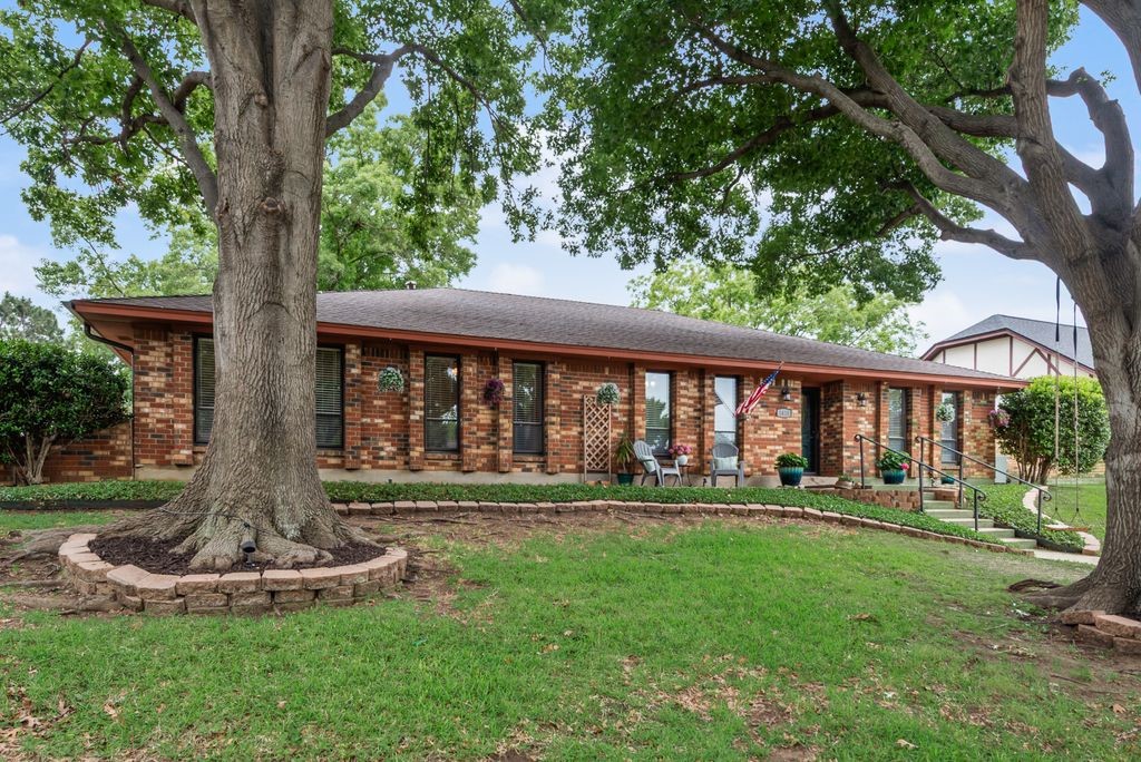 1420 Juniper Lane Lewisville TX 75077