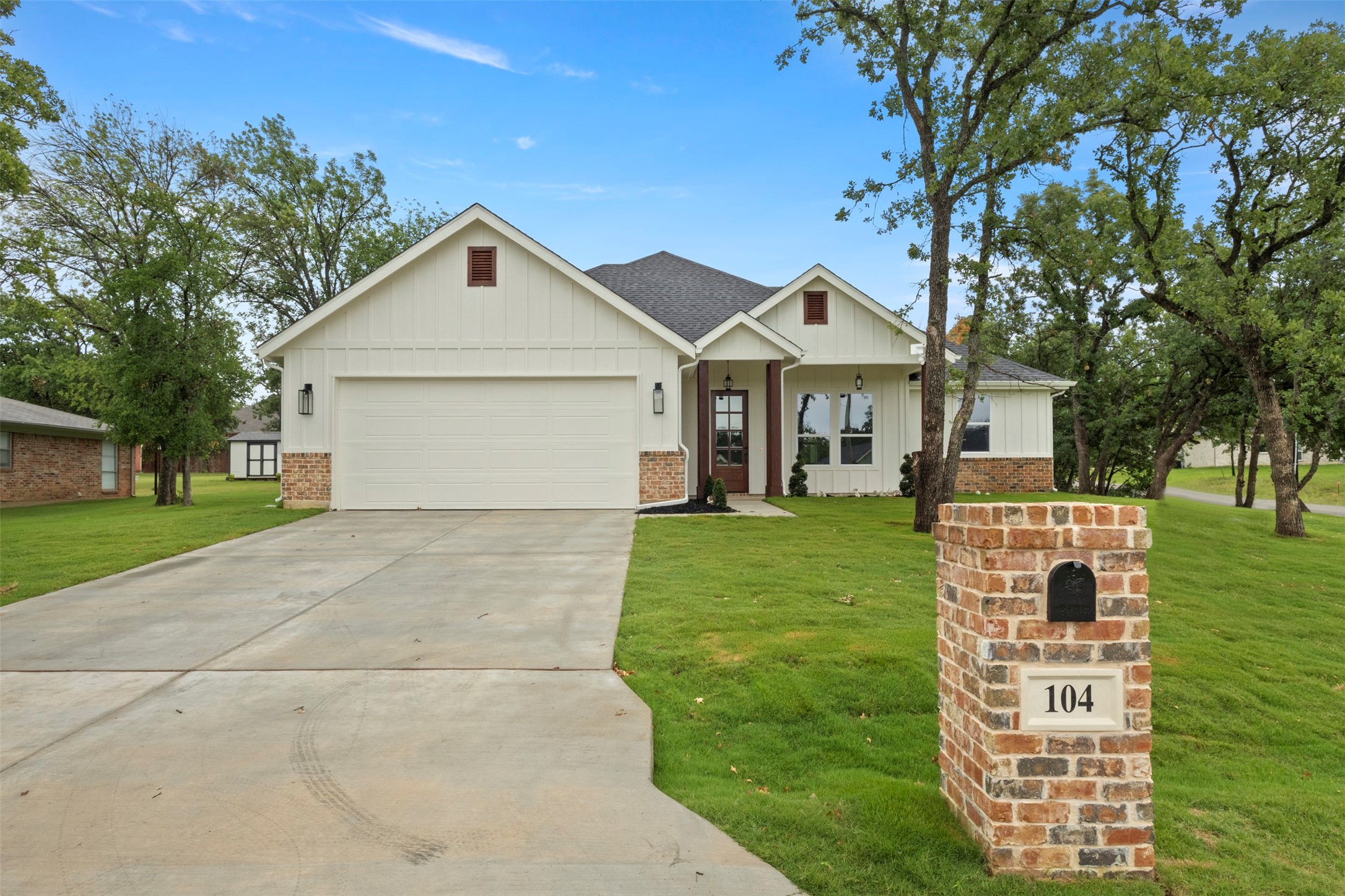 104 Jim Walter Drive Runaway Bay TX 76426