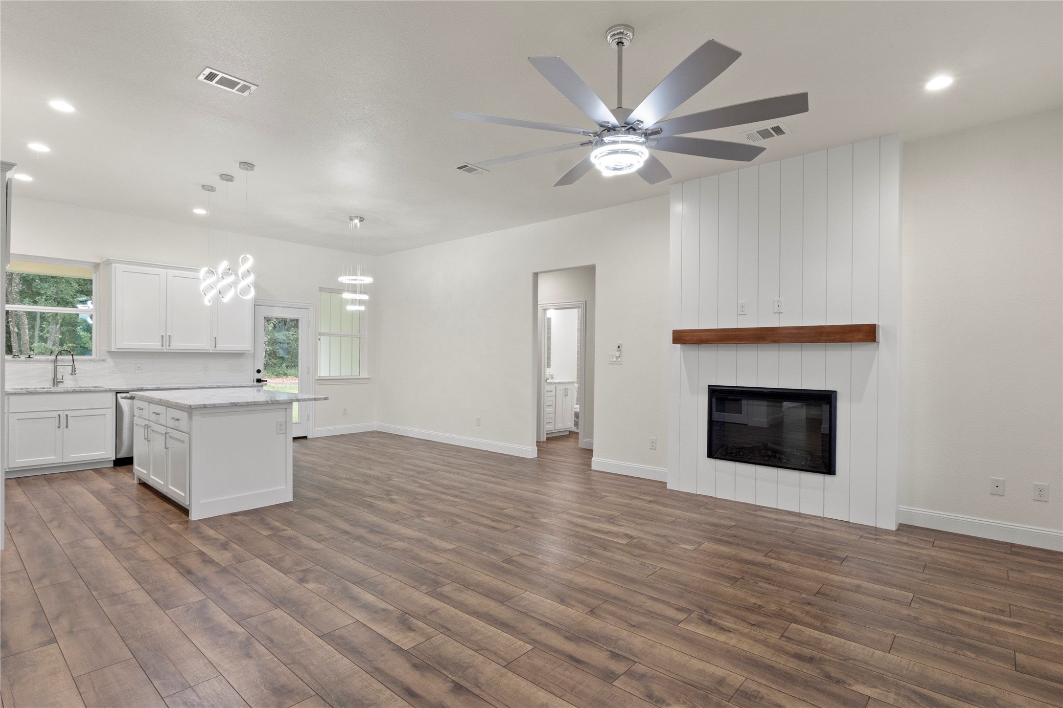 104 Jim Walter Drive Runaway Bay TX 76426
