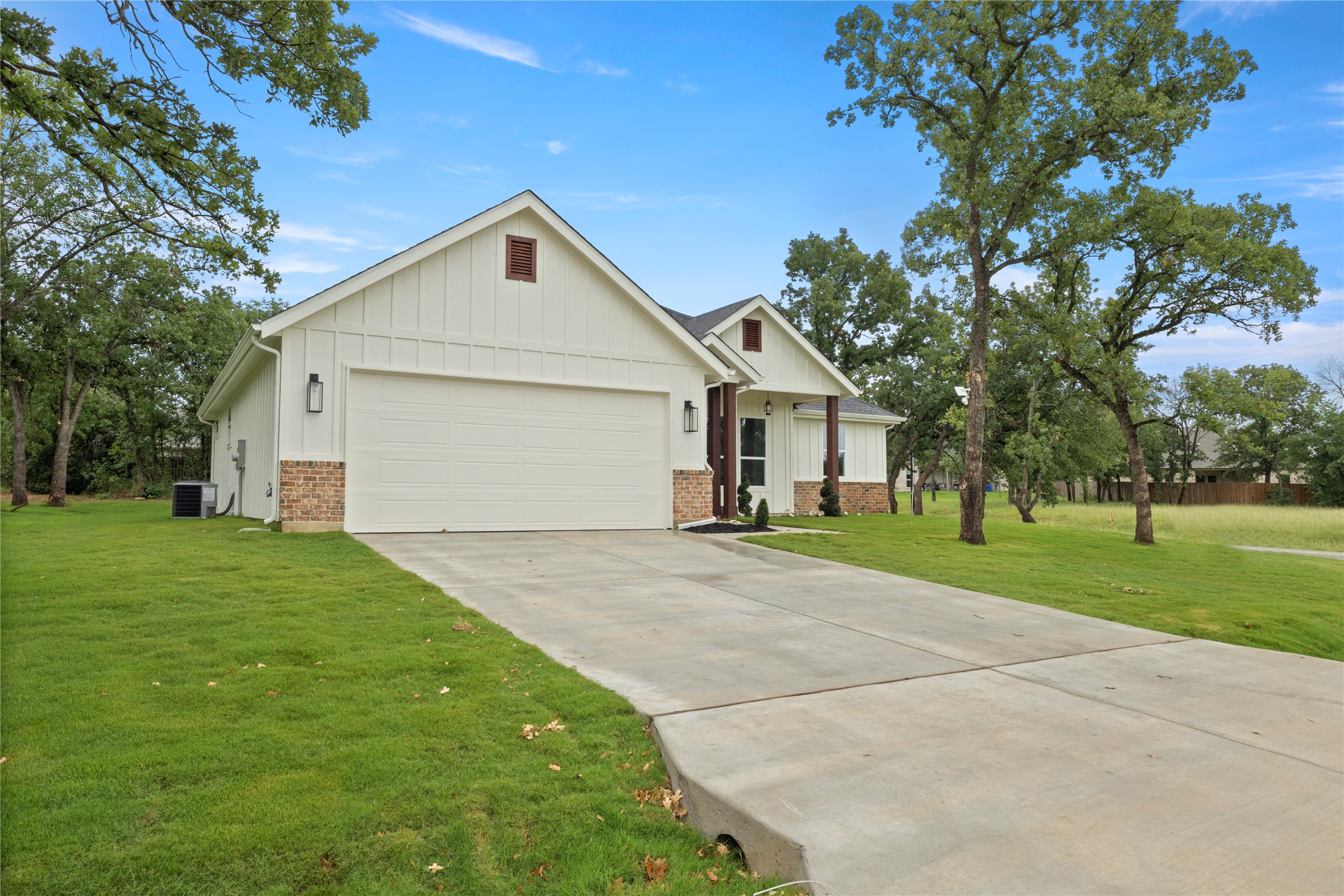 104 Jim Walter Drive Runaway Bay TX 76426