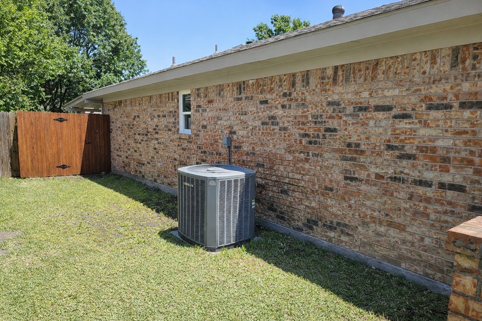 325 Juniper Drive Arlington TX 76018
