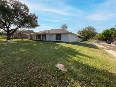 2800 N Surrey Drive Carrollton TX 75006