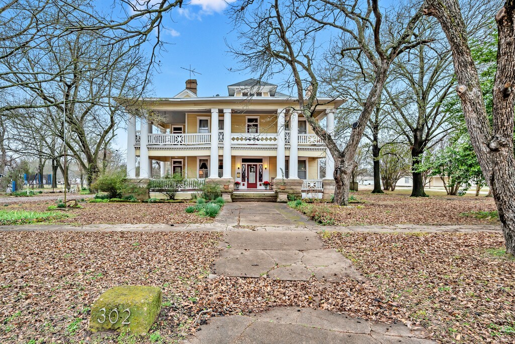 302 S Colket Street Kerens TX 75144