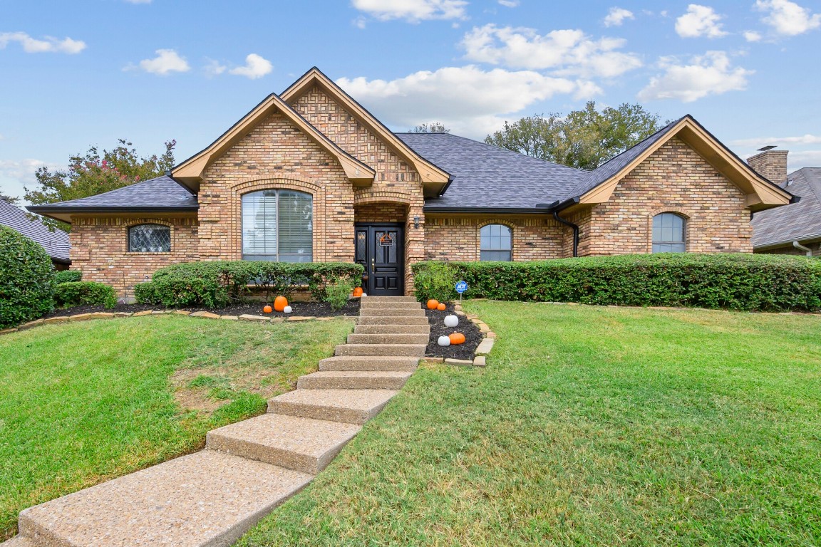 705 Bunker Hill Drive Arlington TX 76011